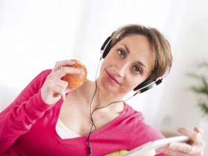 sound of chewing affects appetite