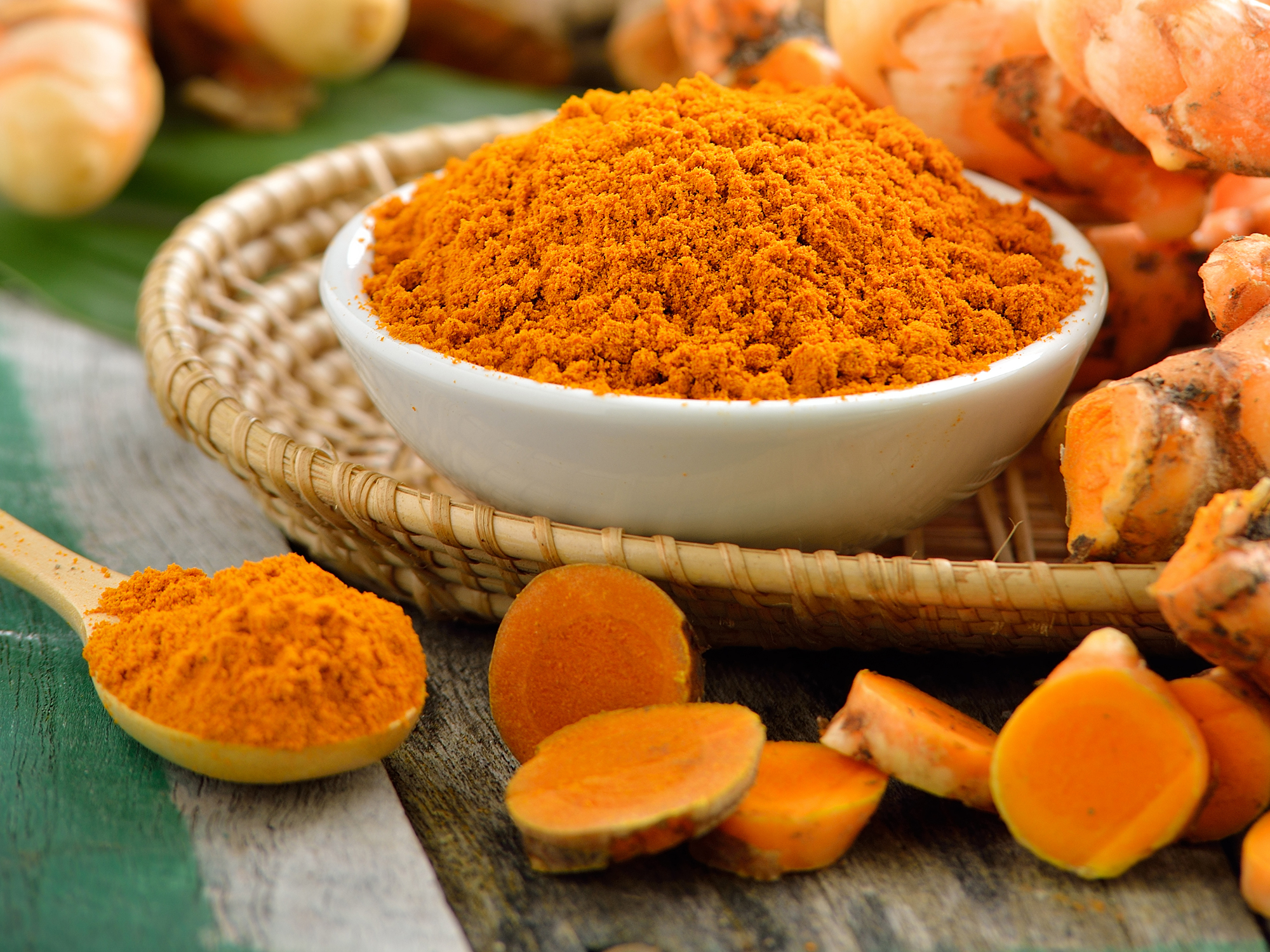 3 tips to optimize turmeric’s cancer-fighting powers