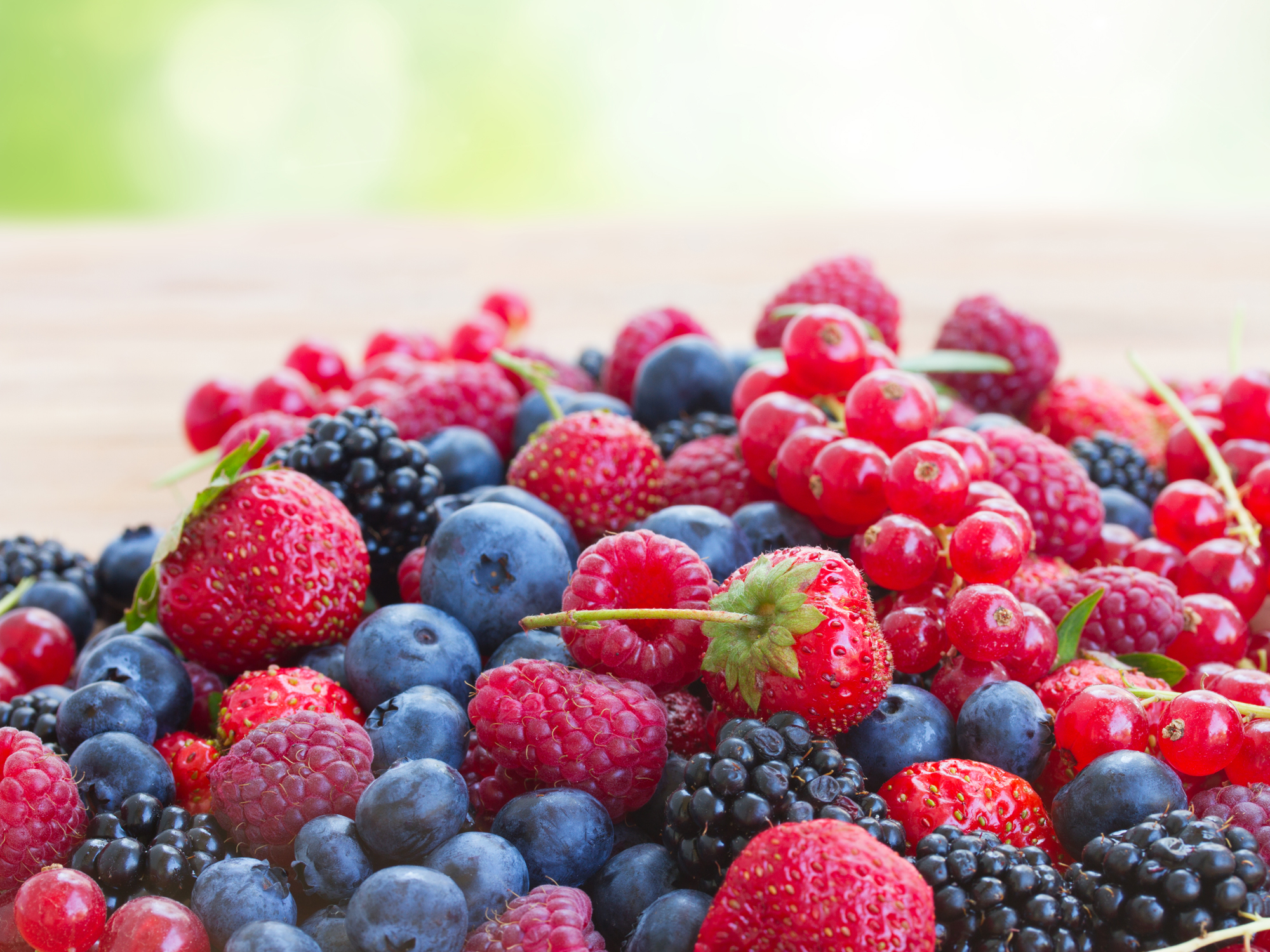 Beat brain aging and cancer with this summer berry