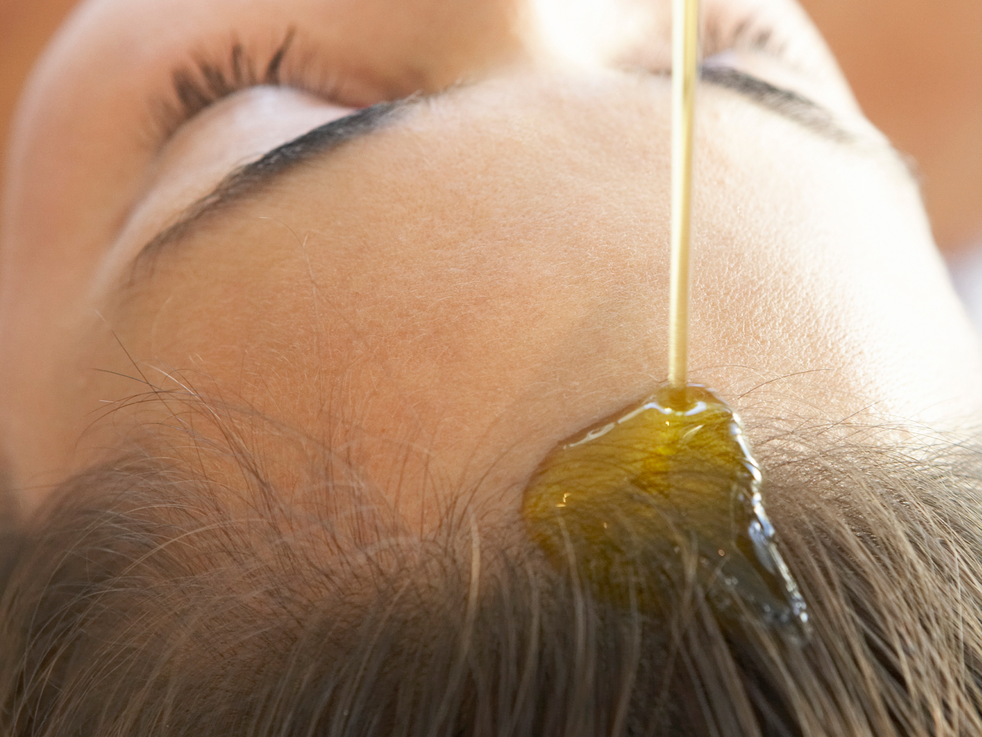 How to use peppermint oil to stop hair loss
