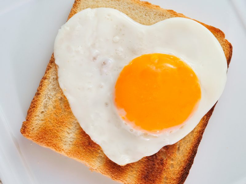 Eggs lower cholesterol, heart disease and stroke risk - Easy Health Options
