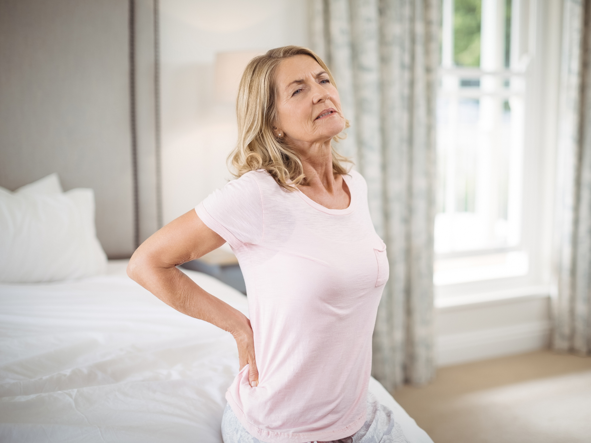 3 signs back pain is shortening your life and how to stop it
