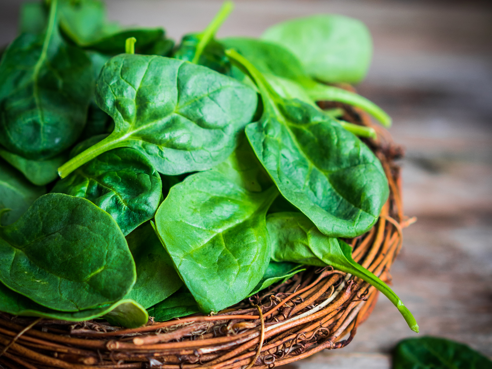 How to squeeze the most cataract-fighting lutein from spinach