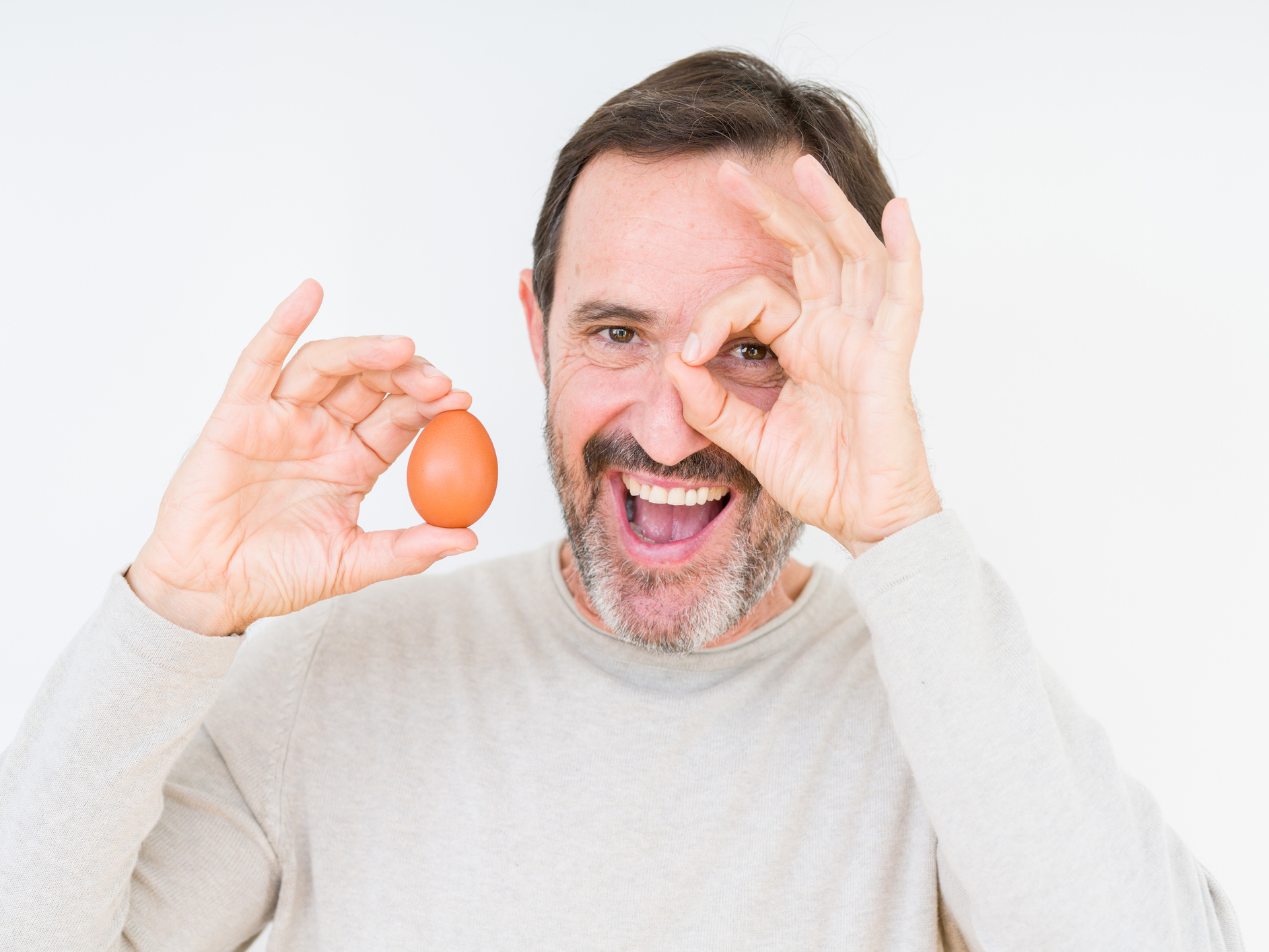How many eggs can you eat daily and stay heart healthy?