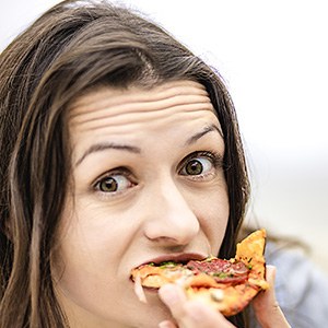 Pizza ingredients make virus symptoms worse