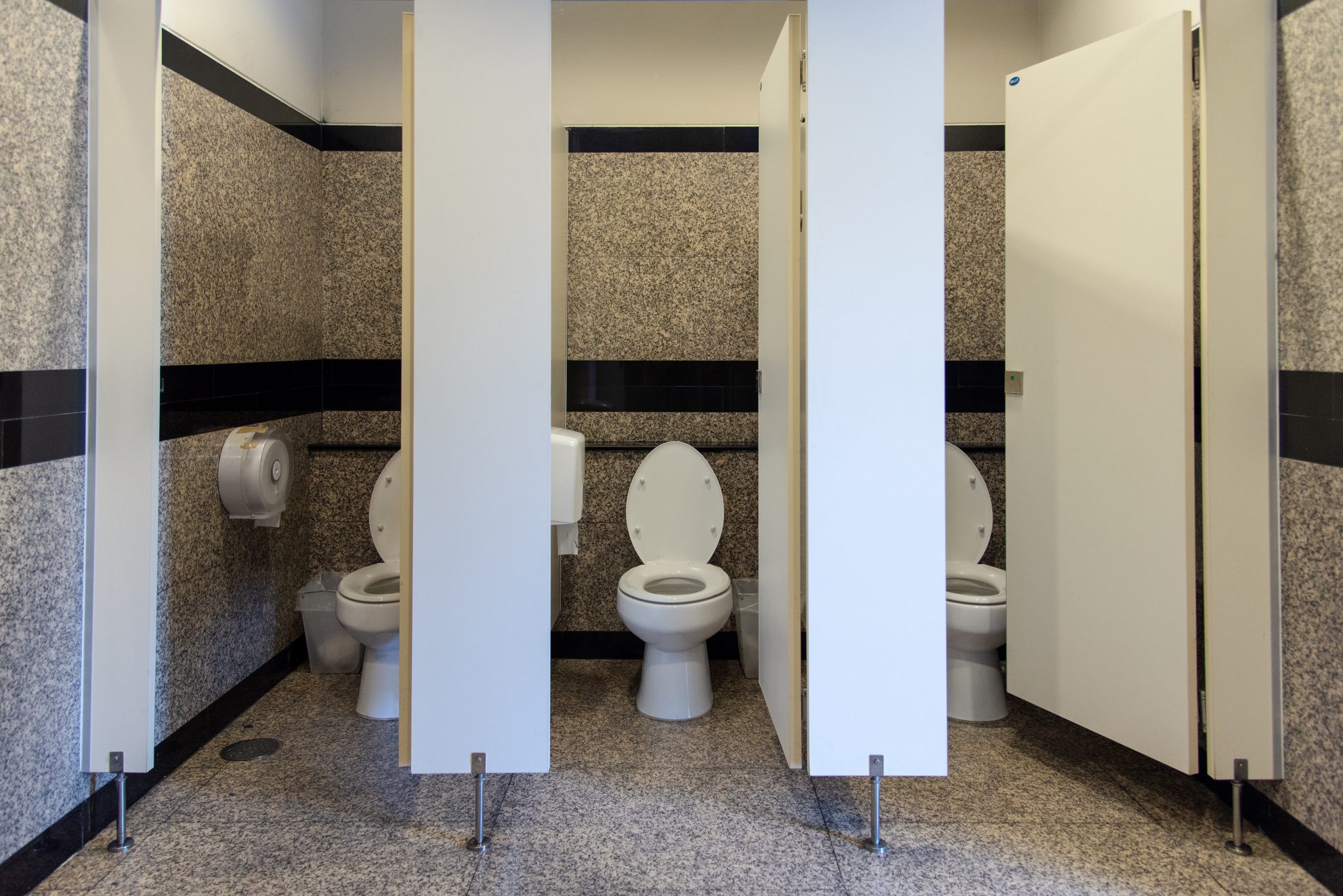 4 Ways COVID 19 Increases The Public Restroom Germ Factor Easy Health 