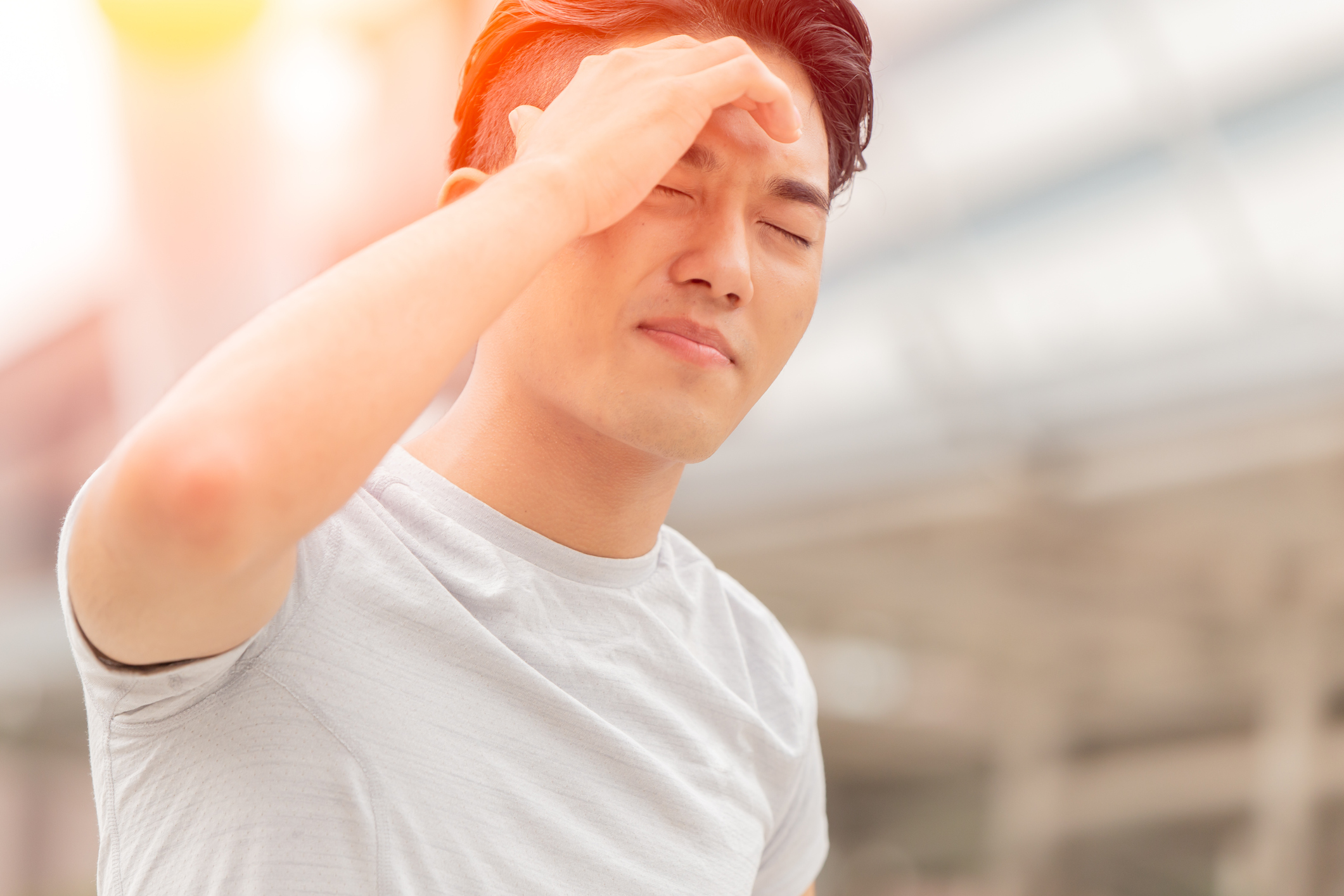 7 signs your headache may be heat stroke