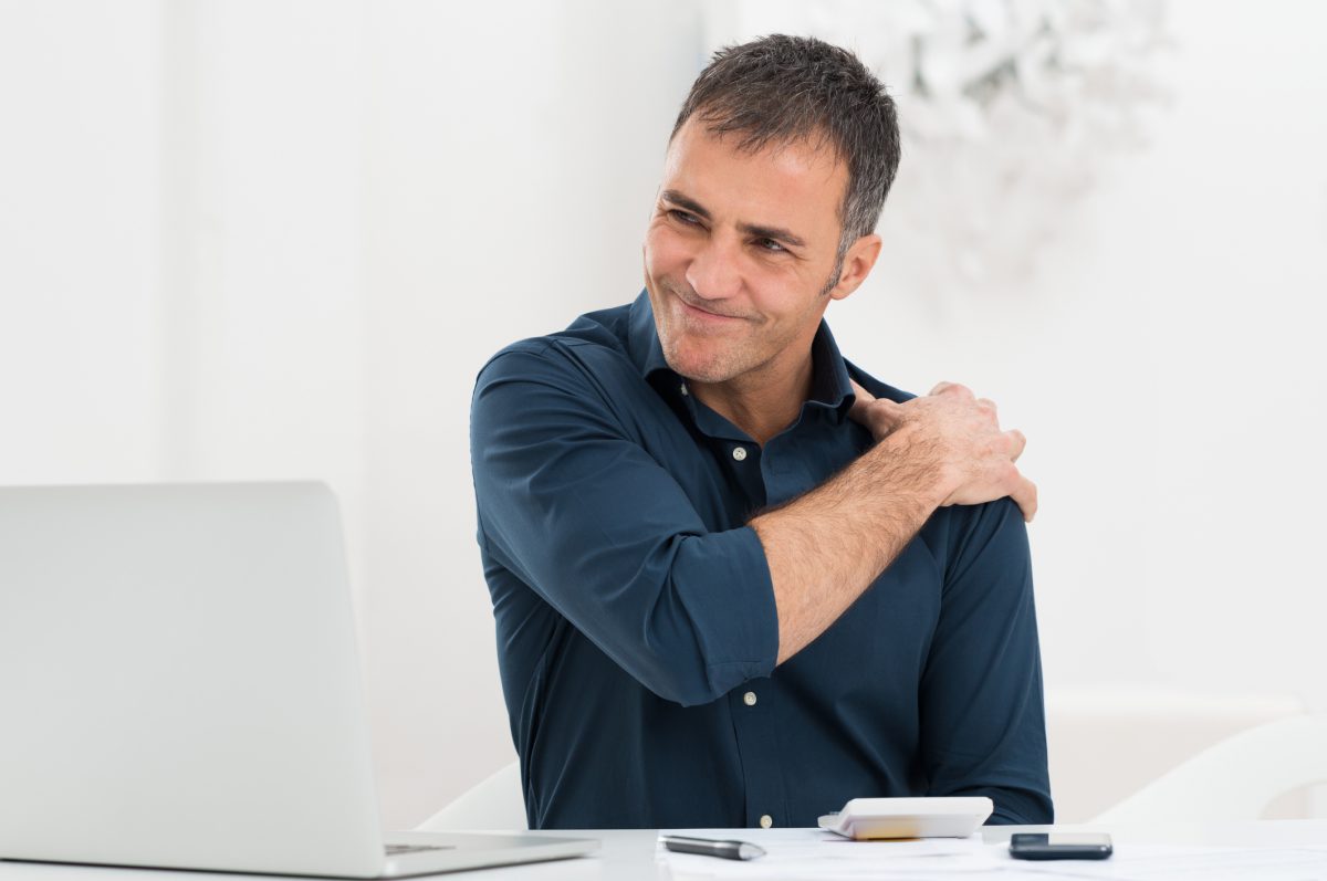 The weird connection between shoulder pain and heart trouble - Easy ...