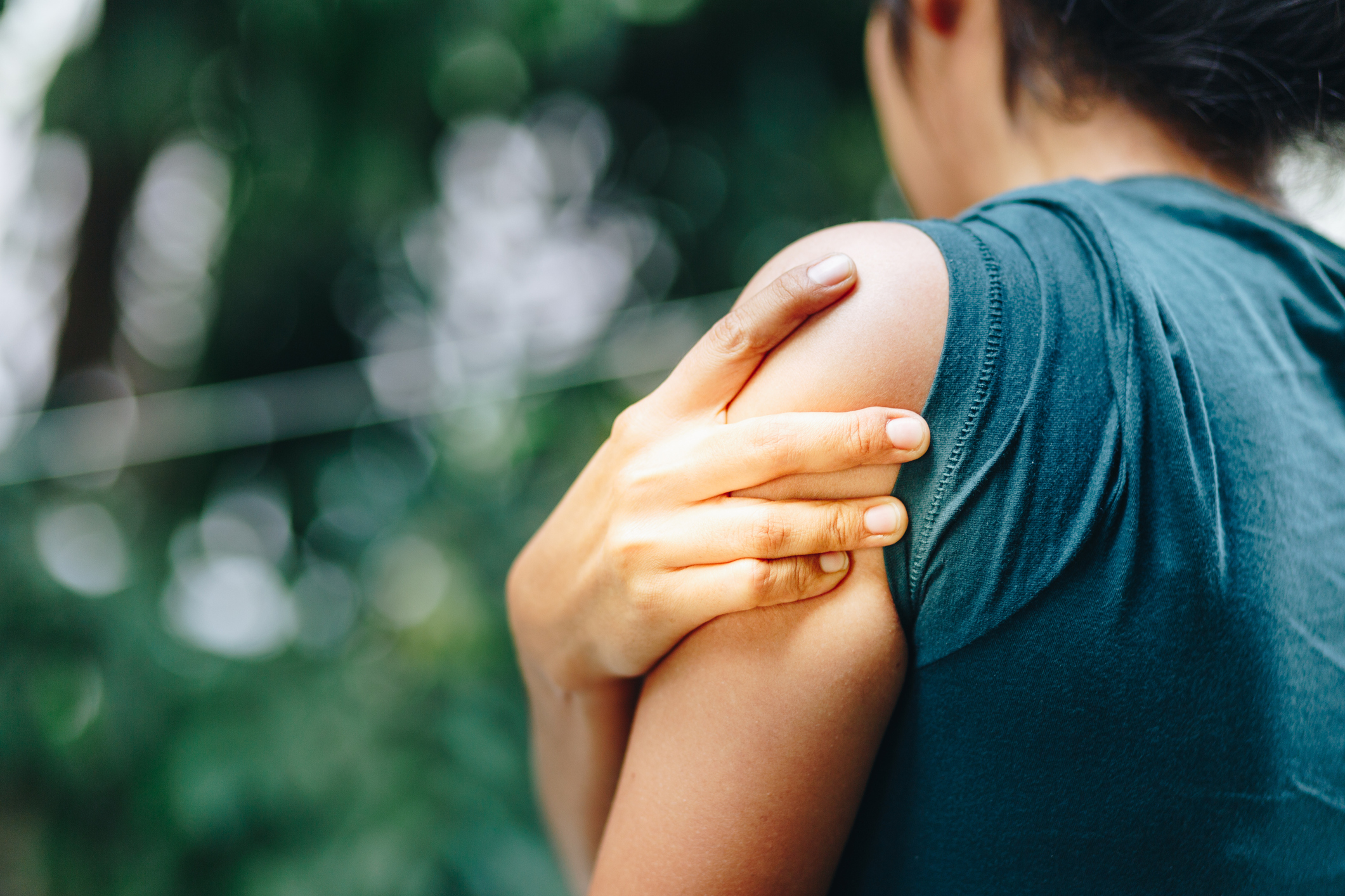 3 ways to protect yourself from this painful flu shot side effect