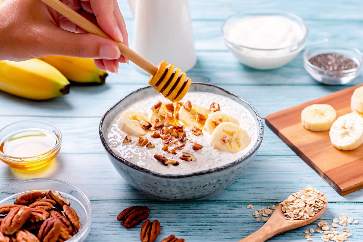 The nut that lowers cholesterol better than exercise