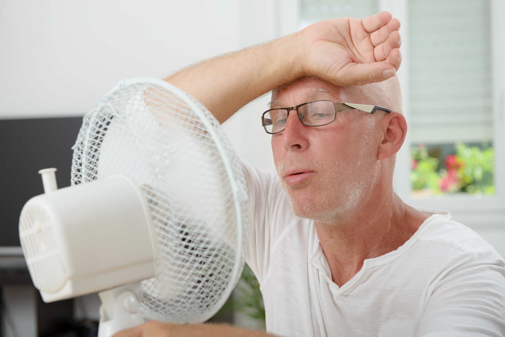 Meds for certain chronic conditions trigger  heat-related dangers