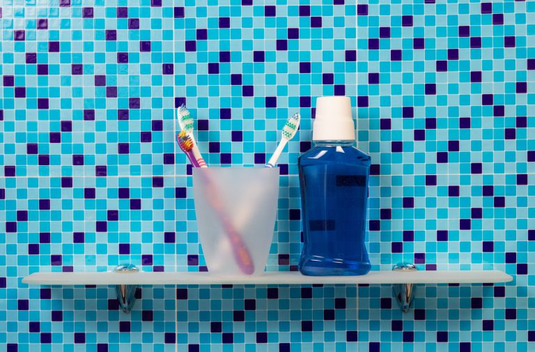 The weird connection between mouthwash, gum disease and diabetes