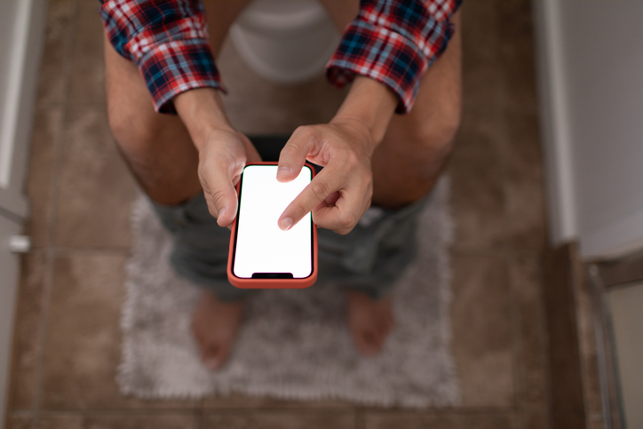 Popular potty habit almost doubles hemorrhoid risk