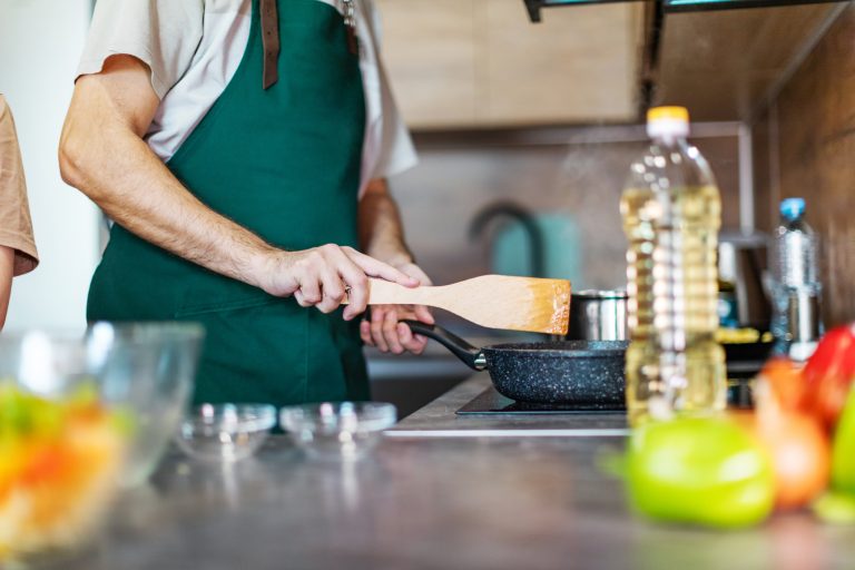 The kind of fat that may push you toward insulin resistance